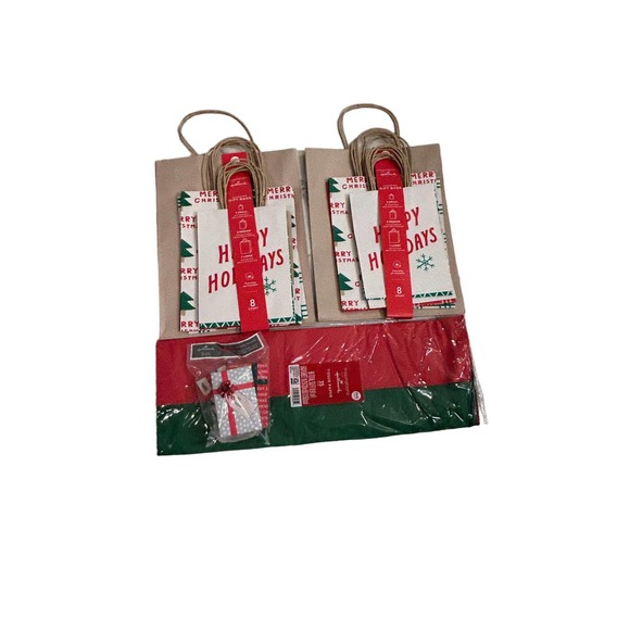 Bundle of Christmas bags and small box assorted sizes - Picture 7 of 9